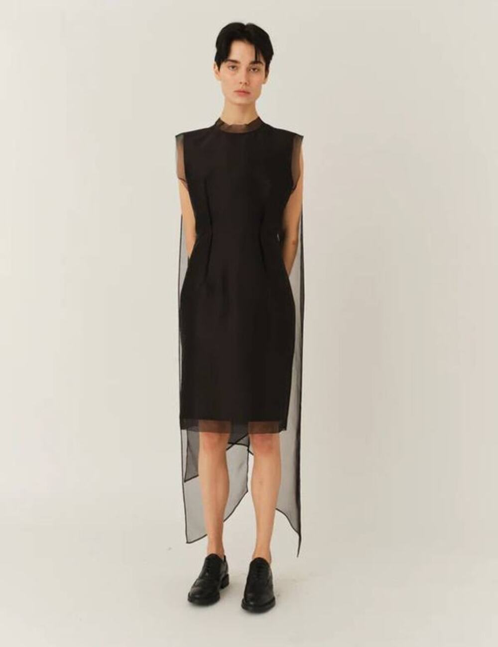 The Garment Vivaldi Shift Midi Dress in Black 8